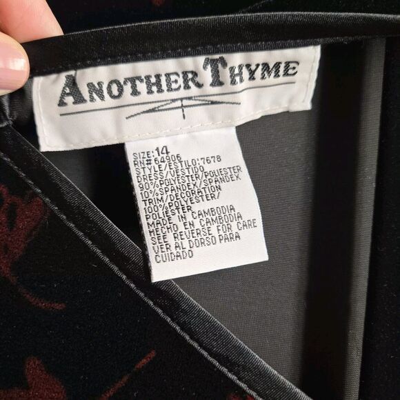 Another Thyme Dress size 14 Maxi Modest Red Velvet Floral Vintage fairygoth - Picture 9 of 10